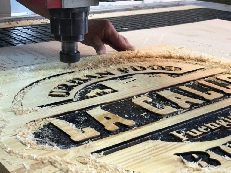 Logotec corte CNC la calle burger