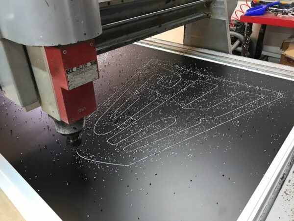 Logotec corte CNC
